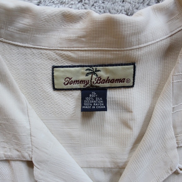 100% Silk - Tommy Bahama Camp Shirt - Cream - Picture 10 of 11